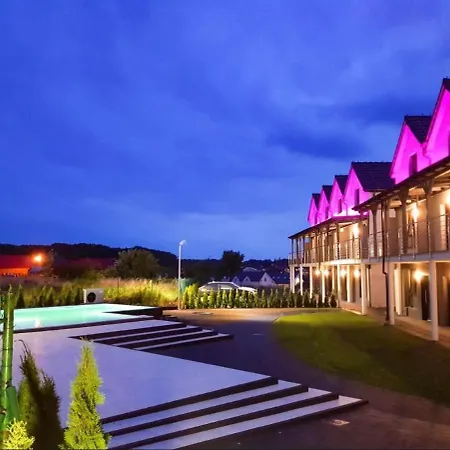 아파트 Seaside - Podgrzewany Basen, Darmowy Parking 레왈