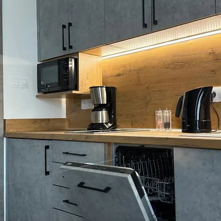 Seaside - Podgrzewany Basen, Darmowy Parking Apartment *