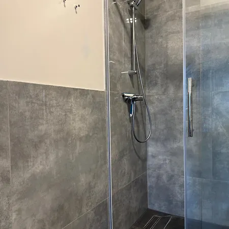 Apartment Seaside - Podgrzewany Basen, Darmowy Parking Rewal